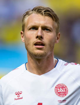 Danmarks Simon Kjär före träningslandskampen i fotboll