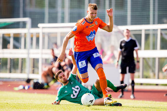 Hólmbert Fridjónsson of Aalesund and Johnny Furdal of