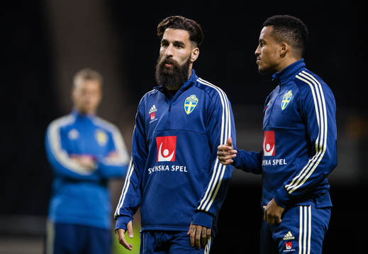Sveriges Jimmy Durmaz och Martin Olsson