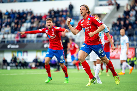 Helsingborgs Carl Johansson jublar