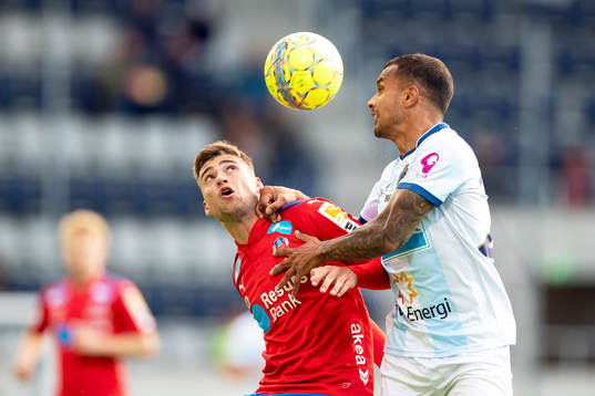 Helsingborgs Mattias Almeida Sundell och Gefles Netan