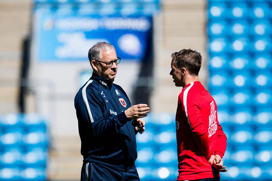 Lars Lagerbäck, head coach of Norway, and Stefan Johansen