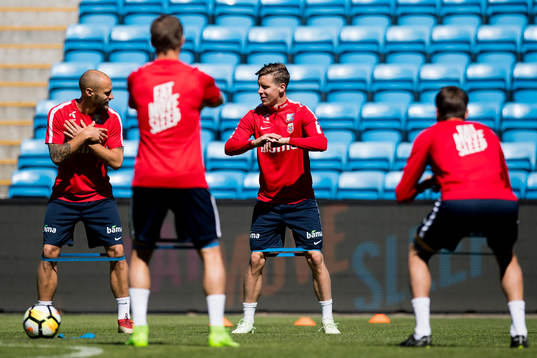 Tore Reginiussen and Stefan Johansen of Norway