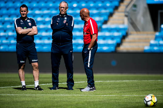 Per Joar Hansen, assistant coach, Lars Lagerbäck, head