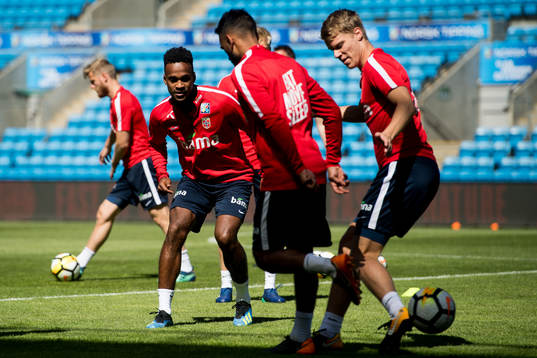 Ola Kamara and Sigurd Rosted of Norway