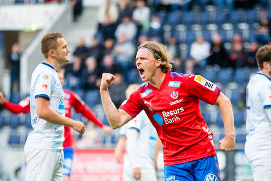 Helsingborgs Carl Johansson jublar