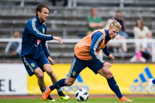 Bläddra bland fler bilder av Football, World Cup 2018, Day -8, Sweden, Training and Mixed Zone