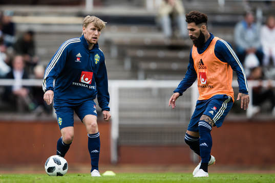 Sveriges Emil Forsberg och Jimmy Durmaz
