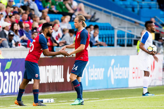 Ghayas Zahid and Iver Fossum of Norway
