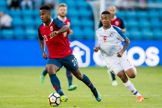 Ola Kamara of Norway and Gabriel Torres of Panama