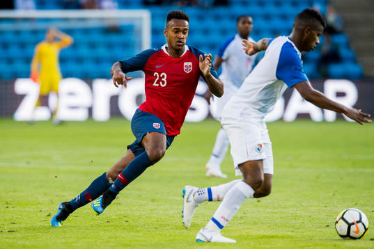 Ola Kamara of Norway and Fidel Escobar of Panama