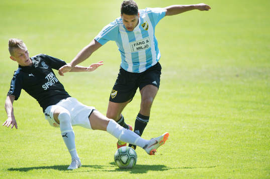 IFK Hässleholms Tommy Filipovic i matchen i division 2