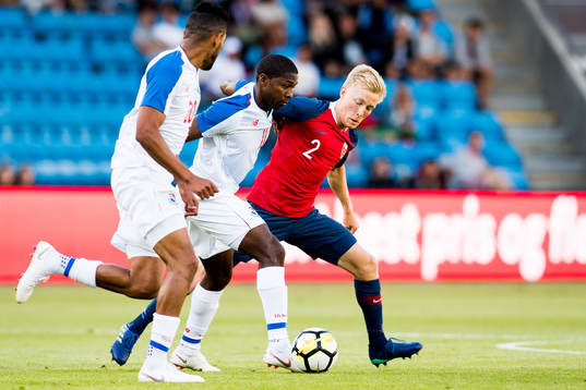 Armando Cooper of Panama and Birger Meling of Norway