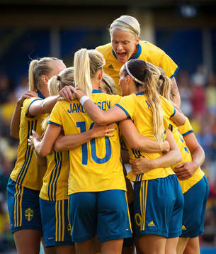 Sveriges spelare jublar