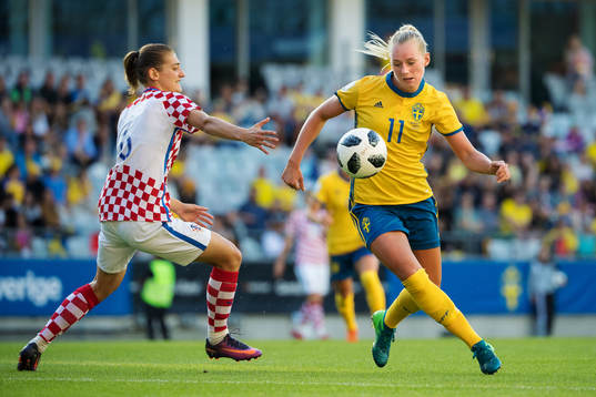 Kroatiens Mihaela Horvat utmanas av Sveriges Stina