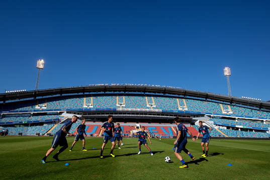 Bläddra bland fler bilder av Fotboll, Sverige, träning