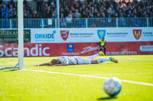 Erling Braut Håland of Molde looks dejected