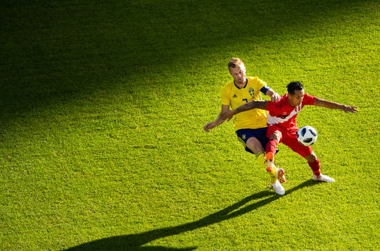 Bläddra bland fler bilder av Football, International Friendly, Sweden - Peru