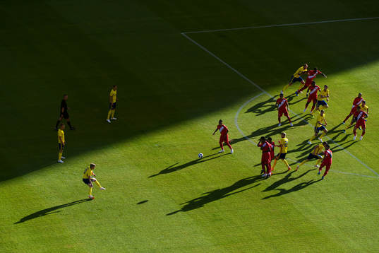 Emil Forsberg of Sweden shoot a freekick