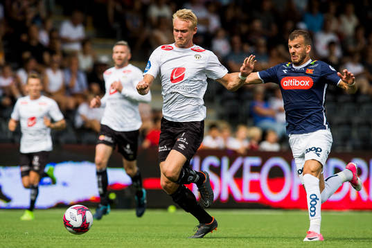 Per Magnus Steiring of Sogndal and Zlatko Tripic of Viking