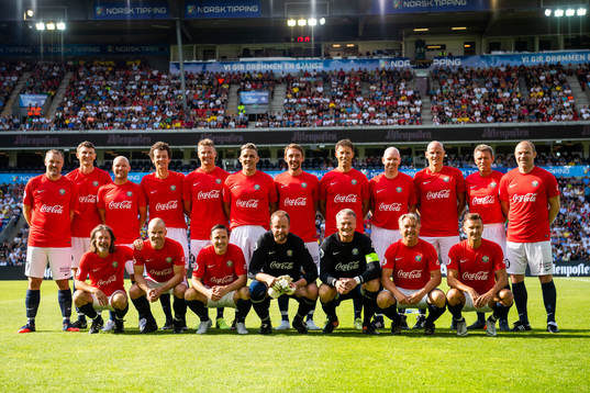 The Norwegian team poses for a photo