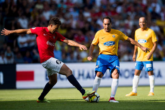 Ronny Johnsen of Norway and Edmundo of Brazil