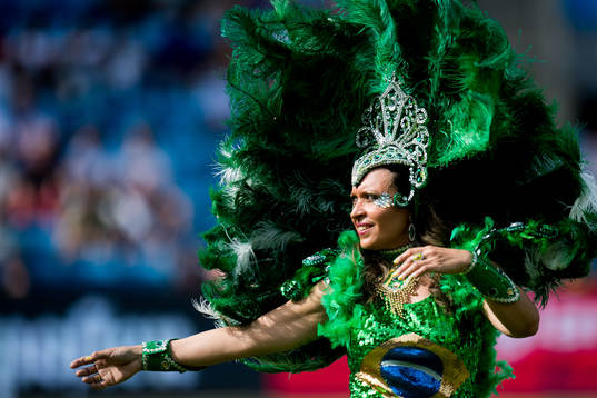 Samba dancers