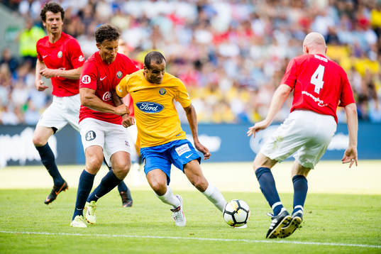 Ronny Johnsen of Norway, Rivaldo of Brazil and Henning Berg