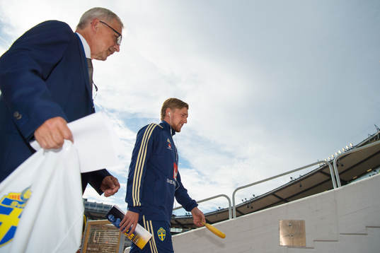 Team manager Lars Richt and Emil Forsberg
