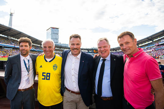 Ove Olsson (second from the left), Karl-Erik Nilsson