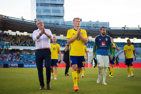 Janne Andersson, head coach, Oscar Hiljemark and goalkeeper