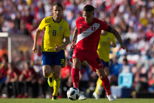 Paolo Guerrero of Peru and Albin Ekdal of Sweden