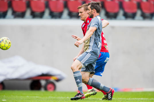 Helsingborgs Andri Runar Bjarnason och Degerfors Marcus de