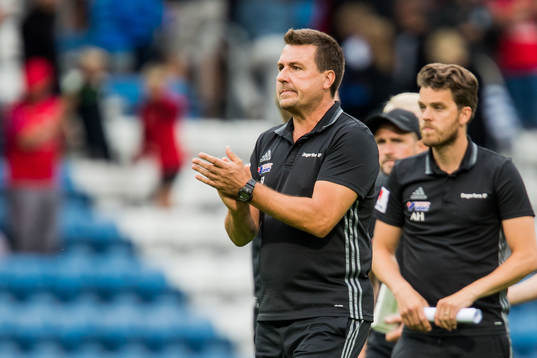 Degerfors tränare Stefan Jacobsson deppar
