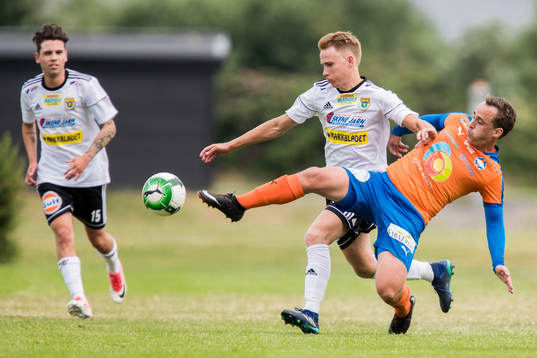 Skenes Sebastian Hallin och Vejbys Andreas Möller