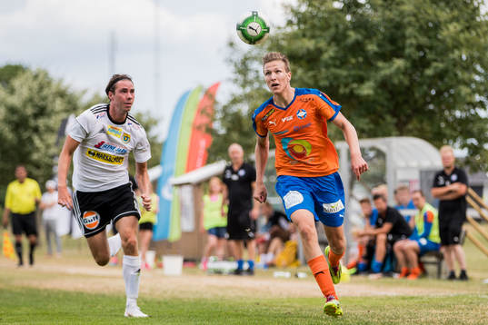 Skenes Samuel Torstensson och Vejbys Stephan Olsson