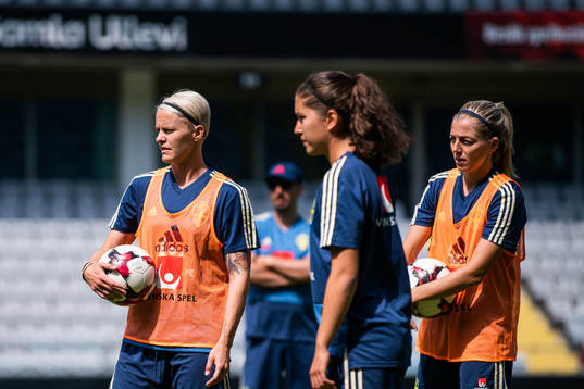 Nilla Fischer, Linda Sembrant och Loreta Kullashi