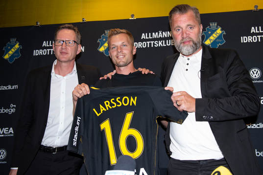 s tf VD Håkan Strandlund (v), Sebastian Larsson (m) och