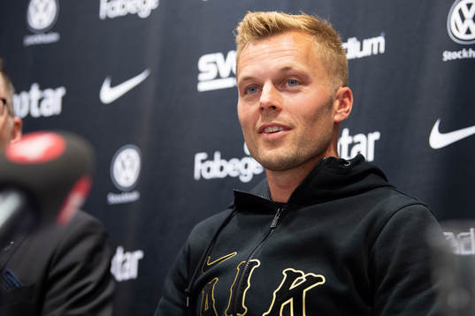 s Sebastian Larsson