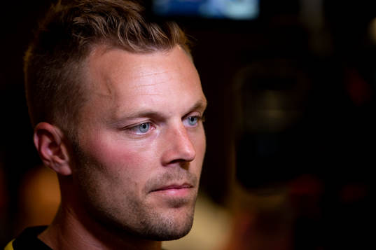 s Sebastian Larsson
