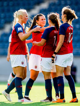 Maria Thorisdottir, Emilie Bosshard Haavi, Guro Reiten and