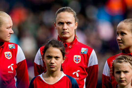 Frida Maanum, Caroline Graham Hansen and Guro Reiten of