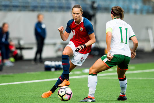 Caroline Graham Hansen of Norway and Katie McCabe of Ireland