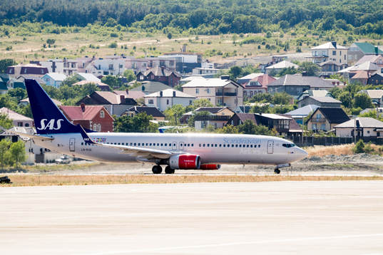 Flight SK7012 with the Swedish football team arrives at