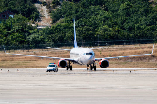 Flight SK7012 with the Swedish football team arrives at