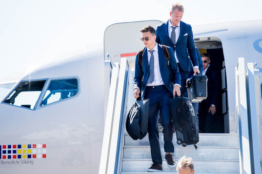 Victor Nilsson Lindelöf of Sweden disembarks the plane