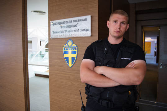 An agent from Russian security services FSB stands guard