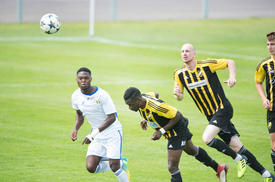 IFK Hässleholms Abelto Ikose i matchen i division 2 mellan