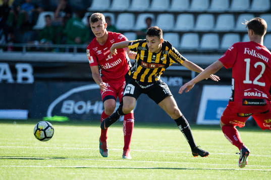 Häckens Ali Youssef och Elfsborgs Filip Schyberg