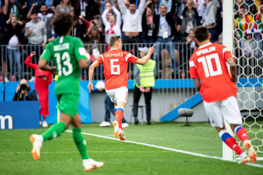 Denis Cheryshev of Russia celebrates